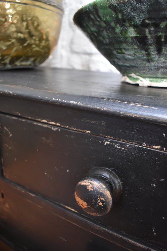 Black Chest of Drawers